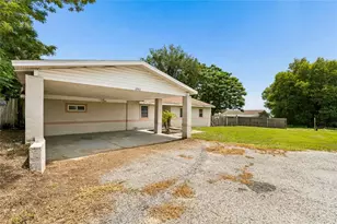 37913 Wicklow Ave, Zephyrhills, FL 33541 - Photo 4