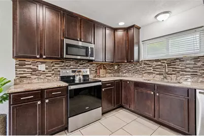 37913 Wicklow Avenue, Zephyrhills, FL 33541 - Photo 14