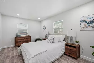 1002 E Seward Street, Tampa, FL 33604 - Photo 18