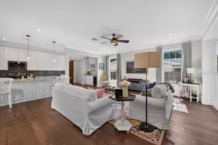 626 35th Ave N, Saint Petersburg, FL 33704 - Photo 6
