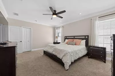 626 35th Avenue N, Saint Petersburg, FL 33704 - Photo 32
