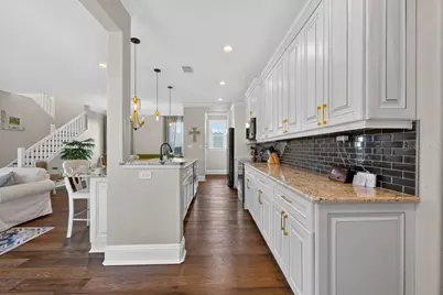 626 35th Avenue N, Saint Petersburg, FL 33704 - Photo 18