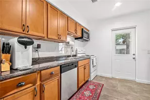 2151 44th Ave N, Saint Petersburg, FL 33714 - Photo 12