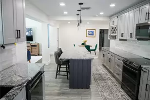 8280 32nd Ave N, Saint Petersburg, FL 33710 - Photo 14
