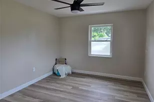 3066 66th Way N, Saint Petersburg, FL 33710 - Photo 16