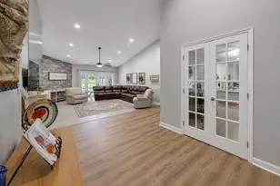 2517 Mason Oaks Dr, Valrico, FL 33596 - Photo 6