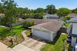 416 Maplewood Dr, Oldsmar, FL 34677 - Photo 44