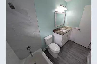 111 W Grapefruit Circle, Clearwater, FL 33759 - Photo 18