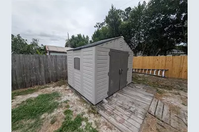 111 W Grapefruit Circle, Clearwater, FL 33759 - Photo 28