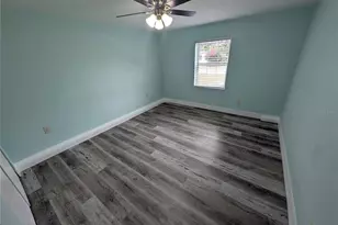 111 W Grapefruit Cir, Clearwater, FL 33759 - Photo 16