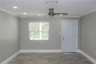 1727 Thames St, Clearwater, FL 33755 - Photo 4
