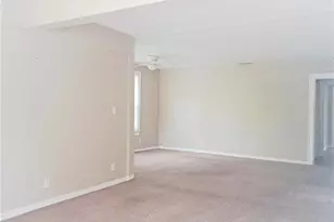 2657 Bayside Dr S, Saint Petersburg, FL 33705 - Photo 18