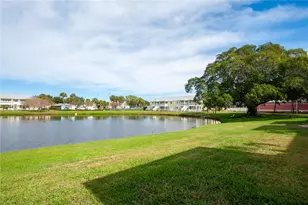 237 Sea Horse Dr SE, Saint Petersburg, FL 33705 - Photo 24