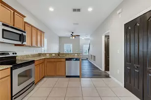 8537 Brushleaf Way, Tampa, FL 33647 - Photo 32