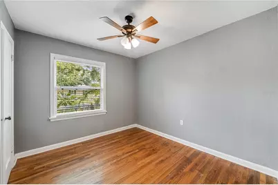 1010 W Berry Avenue, Tampa, FL 33603 - Photo 22