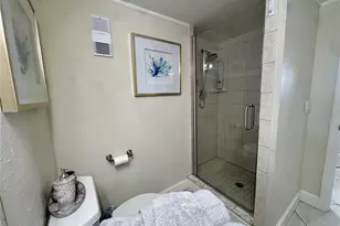1270 Gulf Blvd, Clearwater Beach, FL 33767 - Photo 24