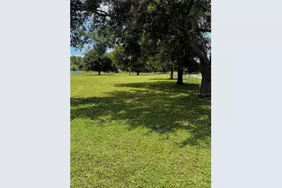 38714 Centennial Road, Dade City, FL 33525 - Photo 2