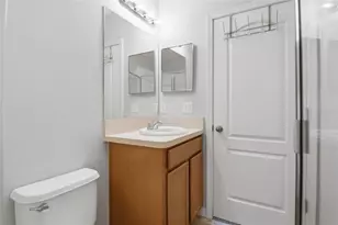 15519 Telford Spring Dr, Sun City Center, FL 33573 - Photo 14