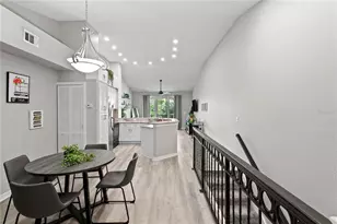 1040 Normandy Trace Rd, Tampa, FL 33602 - Photo 10