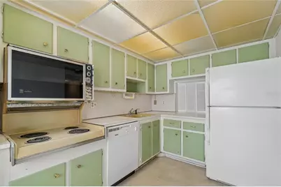 1900 68th Street N #210, Saint Petersburg, FL 33710 - Photo 18