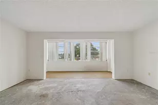 1900 68th St N, Saint Petersburg, FL 33710 - Photo 10