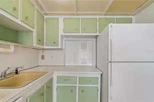 1900 68th St N, Saint Petersburg, FL 33710 - Photo 22