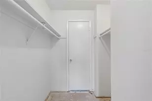 1900 68th St N, Saint Petersburg, FL 33710 - Photo 30