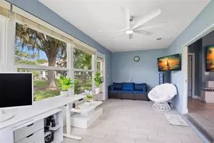 713 Manchester Woods Dr, Sun City Center, FL 33573 - Photo 32