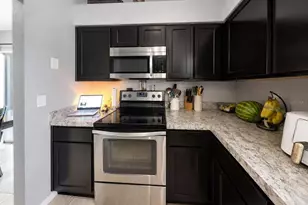 2435 Parkland Dr, Lakeland, FL 33811 - Photo 8