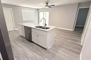 1231 Illinois Ave, Palm Harbor, FL 34683 - Photo 4