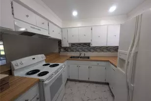 9209 Seminole Blvd, Seminole, FL 33772 - Photo 8