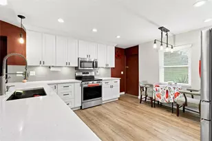 5016 Swallow Dr, Land O Lakes, FL 34639 - Photo 8