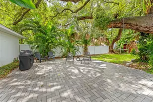 802 W Coral St, Tampa, FL 33602 - Photo 46