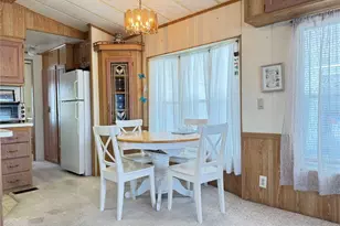 35114 Garber Ln, Zephyrhills, FL 33541 - Photo 8