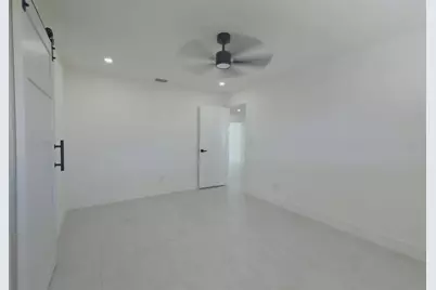 1397 83rd Avenue N, Saint Petersburg, FL 33702 - Photo 30