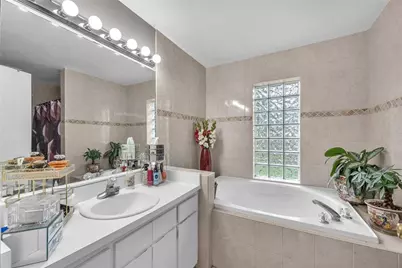 2114 W Hanna Avenue, Tampa, FL 33604 - Photo 16