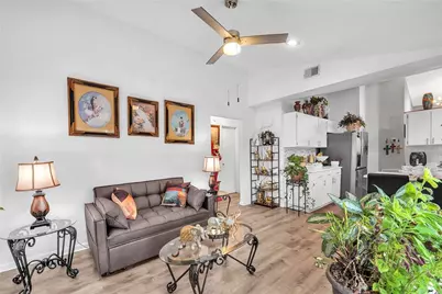 2114 W Hanna Avenue, Tampa, FL 33604 - Photo 14