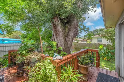 2114 W Hanna Avenue, Tampa, FL 33604 - Photo 22