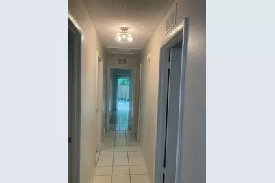 3830 Valley Tree Drive, Tampa, FL 33610 - Photo 8
