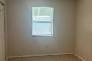 3830 Valley Tree Dr, Tampa, FL 33610 - Photo 10