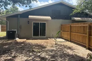 3830 Valley Tree Dr, Tampa, FL 33610 - Photo 8
