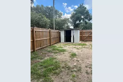 3830 Valley Tree Drive, Tampa, FL 33610 - Photo 12