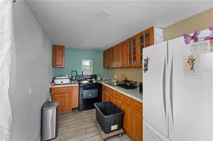 5712 15th St E, Bradenton, FL 34203 - Photo 12