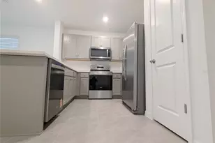 4460 Rachel Fls Dr, Tampa, FL 33610 - Photo 4