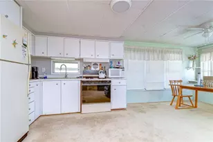 37344 Hammond Dr, Zephyrhills, FL 33541 - Photo 18
