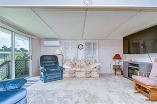 37344 Hammond Dr, Zephyrhills, FL 33541 - Photo 14