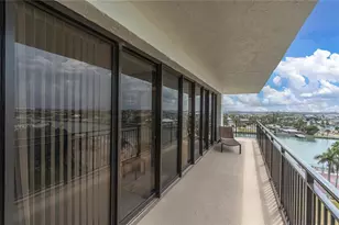 7600 Bayshore Dr, Treasure Island, FL 33706 - Photo 18