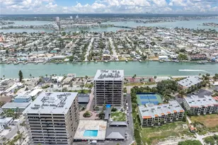 7600 Bayshore Dr, Treasure Island, FL 33706 - Photo 32