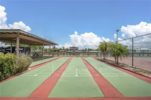 7600 Bayshore Dr, Treasure Island, FL 33706 - Photo 36