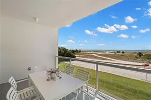 11500 Gulf Blvd, Treasure Island, FL 33706 - Photo 10